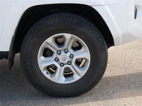 Used 2020 Toyota 4Runner Limited image 9