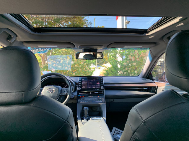 Used 2020 Toyota Avalon XLE w/ Moonroof Package FWD image 37