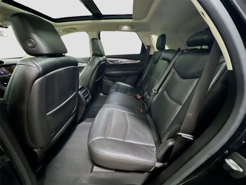 Used 2017 Cadillac XT5 Luxury image 22