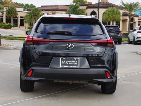 Certified 2020 Lexus UX 200 w/ Premium Package image 7