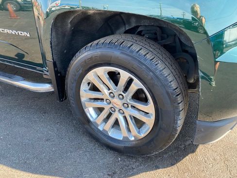 Used 2016 GMC Canyon SLT w/ Driver Alert Package AWD/4WD image 25