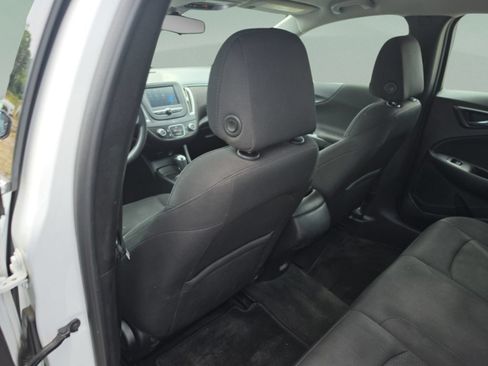 Used 2017 Chevrolet Malibu LS w/ LPO, Convenience Package 1 FWD image 26