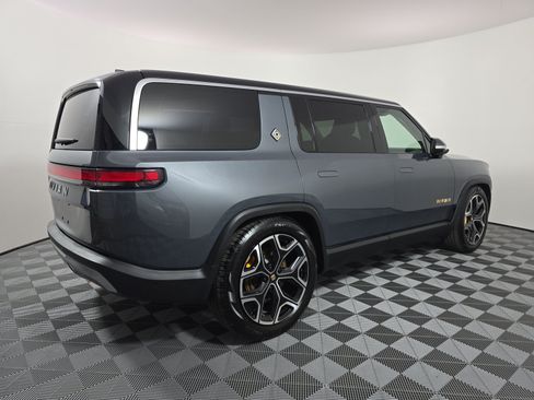 Used 2024 Rivian R1S Adventure AWD/4WD image 5