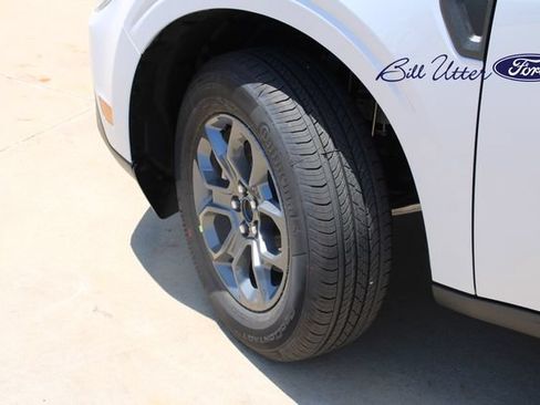 New 2026 Ford Maverick XLT w/ XLT Luxury Package FWD image 5