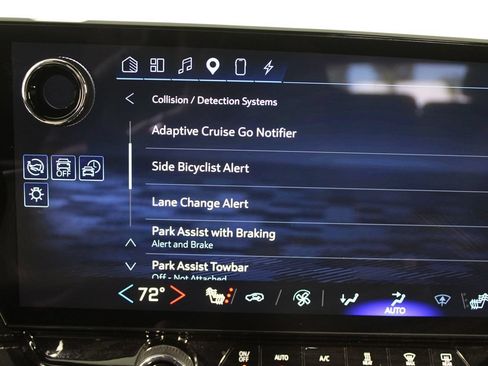 Used 2024 Chevrolet Blazer EV LT AWD/4WD image 21