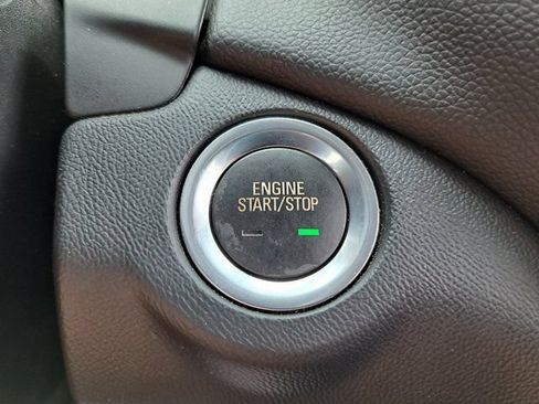 Used 2021 Chevrolet Equinox LT FWD image 14