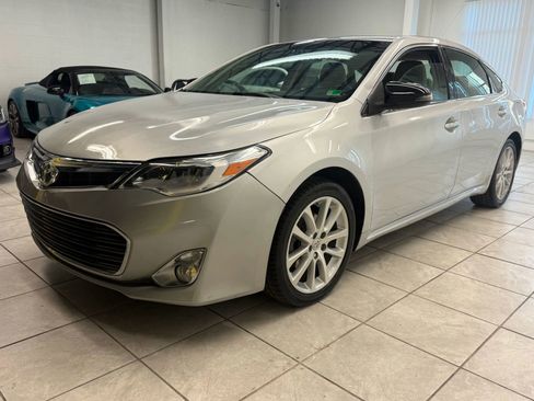 Used 2013 Toyota Avalon XLE Touring image 3
