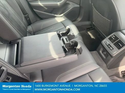 Used 2022 Audi A4 2.0T Premium AWD/4WD image 32