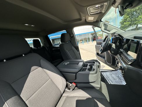 Used 2026 Chevrolet Silverado 1500 RST AWD/4WD image 35