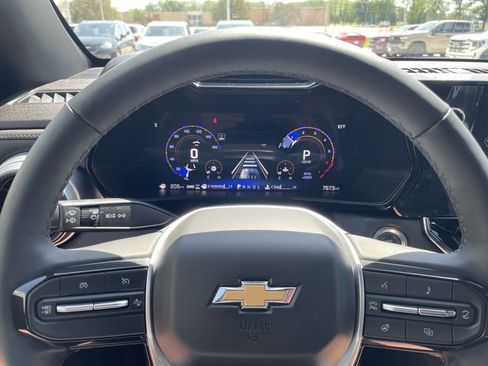 Used 2024 Chevrolet Colorado LT w/ LT Convenience Package III image 7