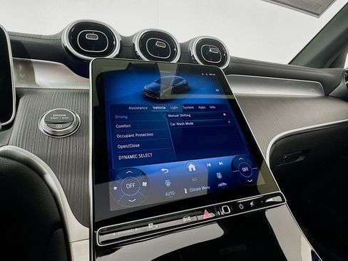 New 2026 Mercedes-Benz GLC 300 image 19