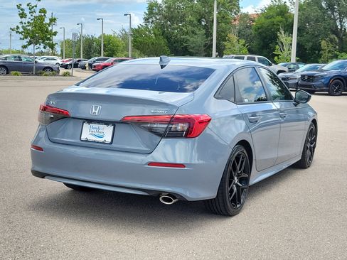 Used 2023 Honda Civic Sport image 6