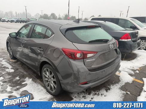 Used 2018 MAZDA MAZDA3 Grand Touring image 4