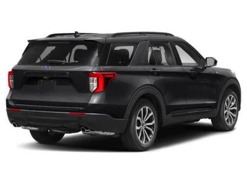 Used 2024 Ford Explorer ST-Line w/ Class IV Trailer Tow Package AWD/4WD image 2