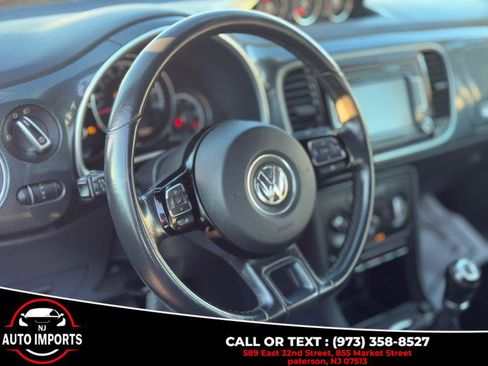 Used 2013 Volkswagen Beetle 2.0T image 10
