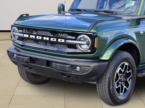 Used 2024 Ford Bronco Outer Banks image 40