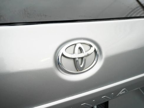 Used 2014 Toyota Sienna LE FWD image 13