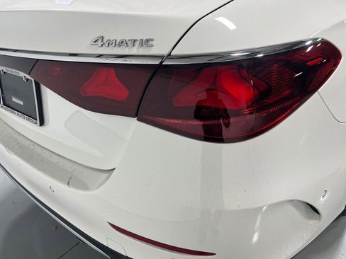 Used 2025 Mercedes-Benz E 350 4MATIC Sedan image 14