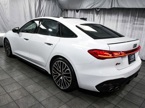 Used 2025 Audi S5 Prestige w/ Prestige Package AWD/4WD image 4