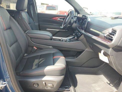 New 2026 Chevrolet Traverse RS w/ LPO, Floor Liner Package FWD image 10