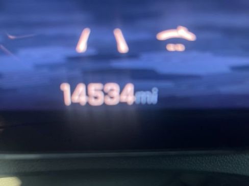 Used 2024 Chevrolet Traverse RS image 35