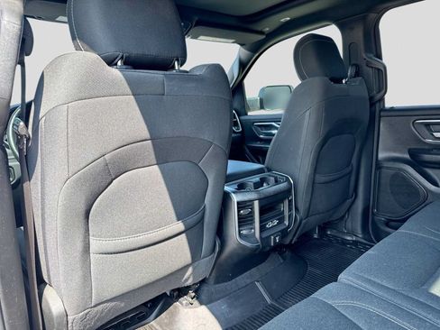Used 2020 RAM 1500 Big Horn AWD/4WD image 17
