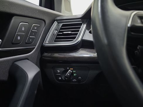 Used 2020 Audi Q5 2.0T Premium Plus w/ Premium Plus Package image 27