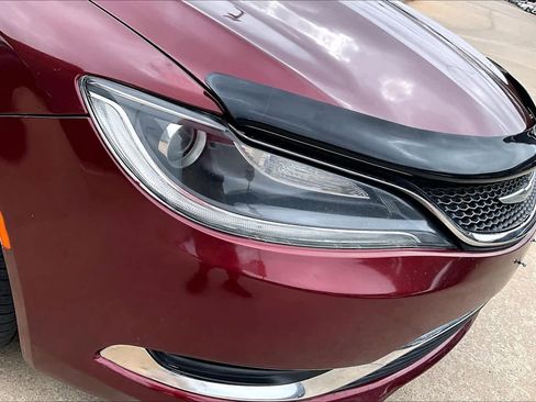 Used 2016 Chrysler 200 Limited image 24