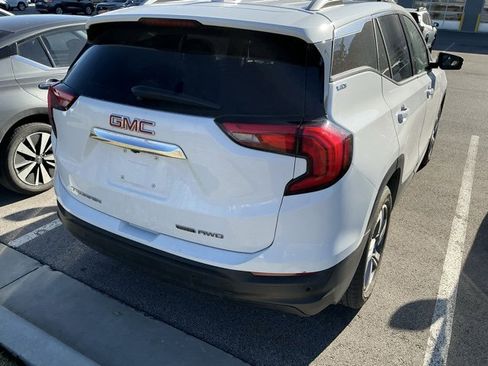 Used 2019 GMC Terrain SLT w/ Infotainment Package II image 6