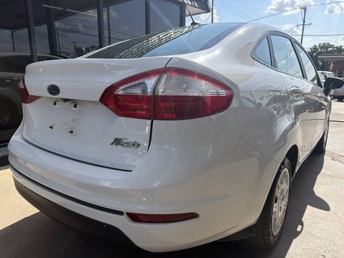 Used 2019 Ford Fiesta S FWD image 3