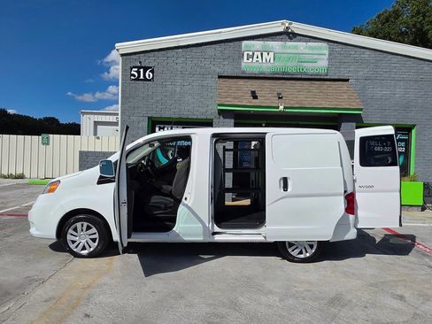 Used 2017 Nissan NV200 SV w/ Technology Package FWD image 33