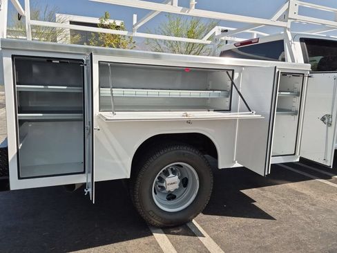 New 2026 GMC Sierra 3500 Pro w/ Convenience Package RWD image 37