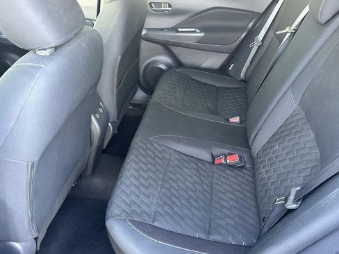 Used 2023 Nissan Kicks SV image 7