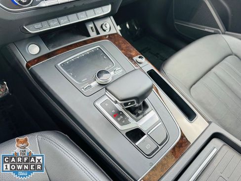 Used 2019 Audi Q5 2.0T Premium Plus AWD/4WD image 22