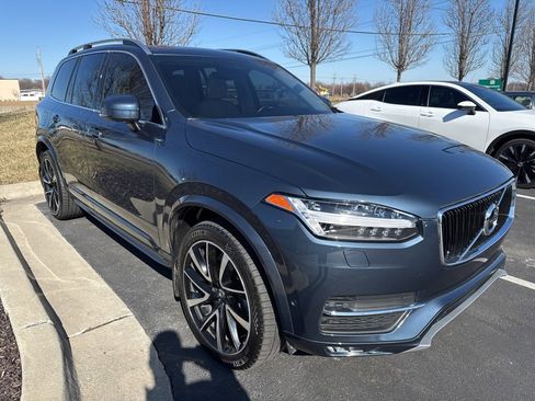 Used 2019 Volvo XC90 T6 Momentum w/ Advanced Package image 3