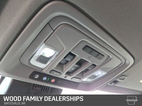 Used 2023 GMC Sierra 1500 SLT w/ SLT Premium Package image 23