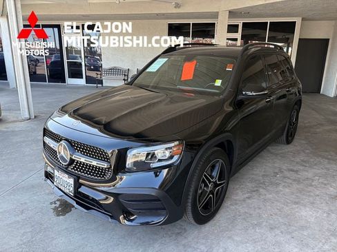 Used 2022 Mercedes-Benz GLB 250 4MATIC image 8
