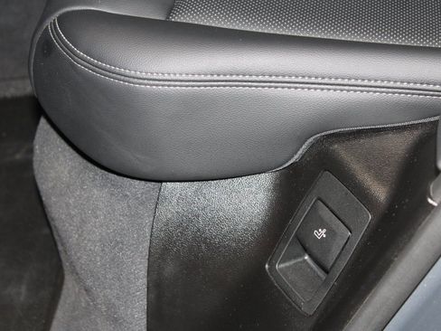 Used 2023 BMW X3 xDrive30i w/ Premium Package image 18