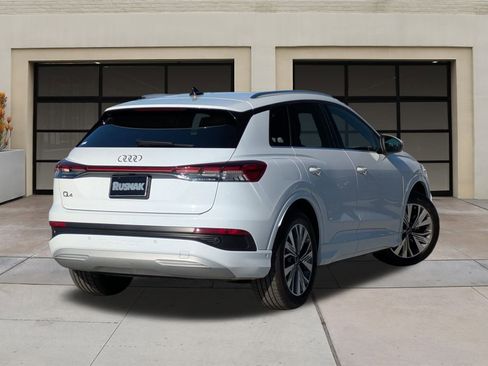 Used 2023 Audi Q4 e-tron Premium Plus w/ Premium Plus image 4