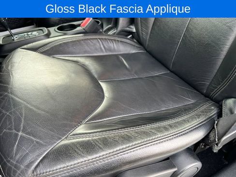 Used 2017 Jeep Wrangler Unlimited Sahara image 23