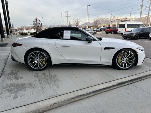 Used 2022 Mercedes-Benz SL 63 AMG 4MATIC image 5