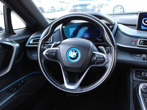 Used 2015 BMW i8 image 23