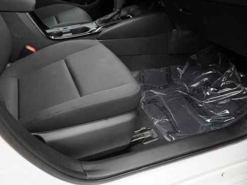 Used 2023 Toyota Corolla LE image 48