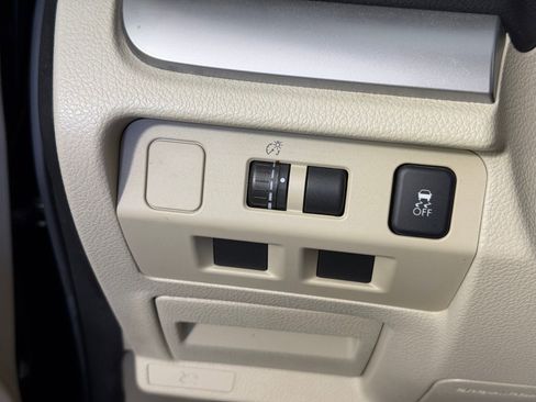 Used 2014 Subaru Crosstrek 2.0i Premium w/ Moonroof Package image 28