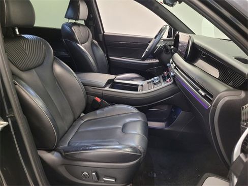 Used 2024 Hyundai Palisade Calligraphy image 16