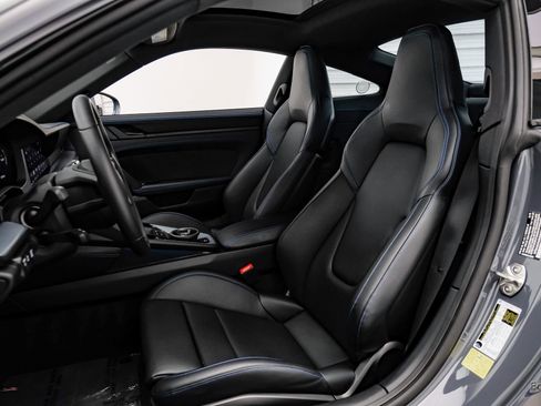 Used 2025 Porsche 911 Carrera T image 33