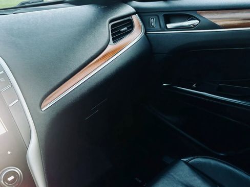 Used 2017 Lincoln MKC Reserve w/ Lincoln MKC Climate Package image 35