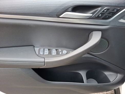 Used 2025 BMW X4 xDrive30i image 16