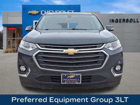 Used 2021 Chevrolet Traverse LT image 3