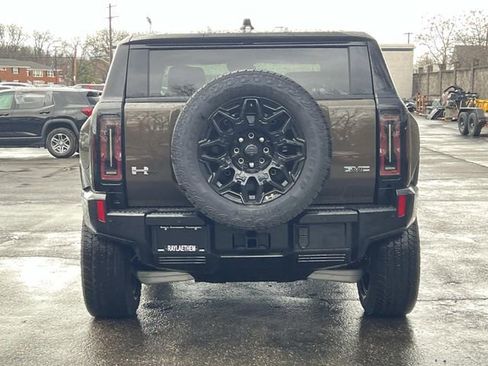 Used 2026 GMC Hummer EV SUV AWD/4WD image 4